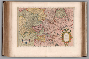 Ein offenes Buch mit einer detaillierten Deutschlandkarte und begleitendem Text.