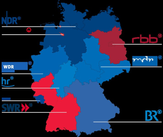 Eine Deutschlandkarte mit Bundesländern in rot und blau markiert, um die Ergebnisse der Wahl 2016 zu zeigen, einschließlich der Namen der Kandidaten und weiterer Einzelheiten zum Wahltermin.