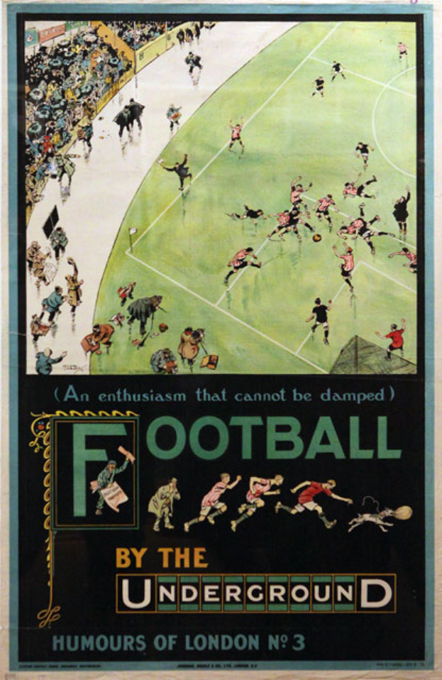 Ein Vintage-Plakat, das ein Fußballspiel ankündigt, mit dem Titel "Fußball in der U-Bahn - Londoner Humor Nr. 3", zeigt Zuschauer in einem Stadion.