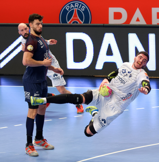 Der Titel geht nach Solingen: Feuerwehre-Handballer feiern historischen Erfolg