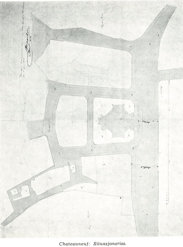 Ein Schwarz-Weiß-Detailstadtplan mit Straßen, Gebäuden und anderen Merkmalen sowie Textanmerkungen.