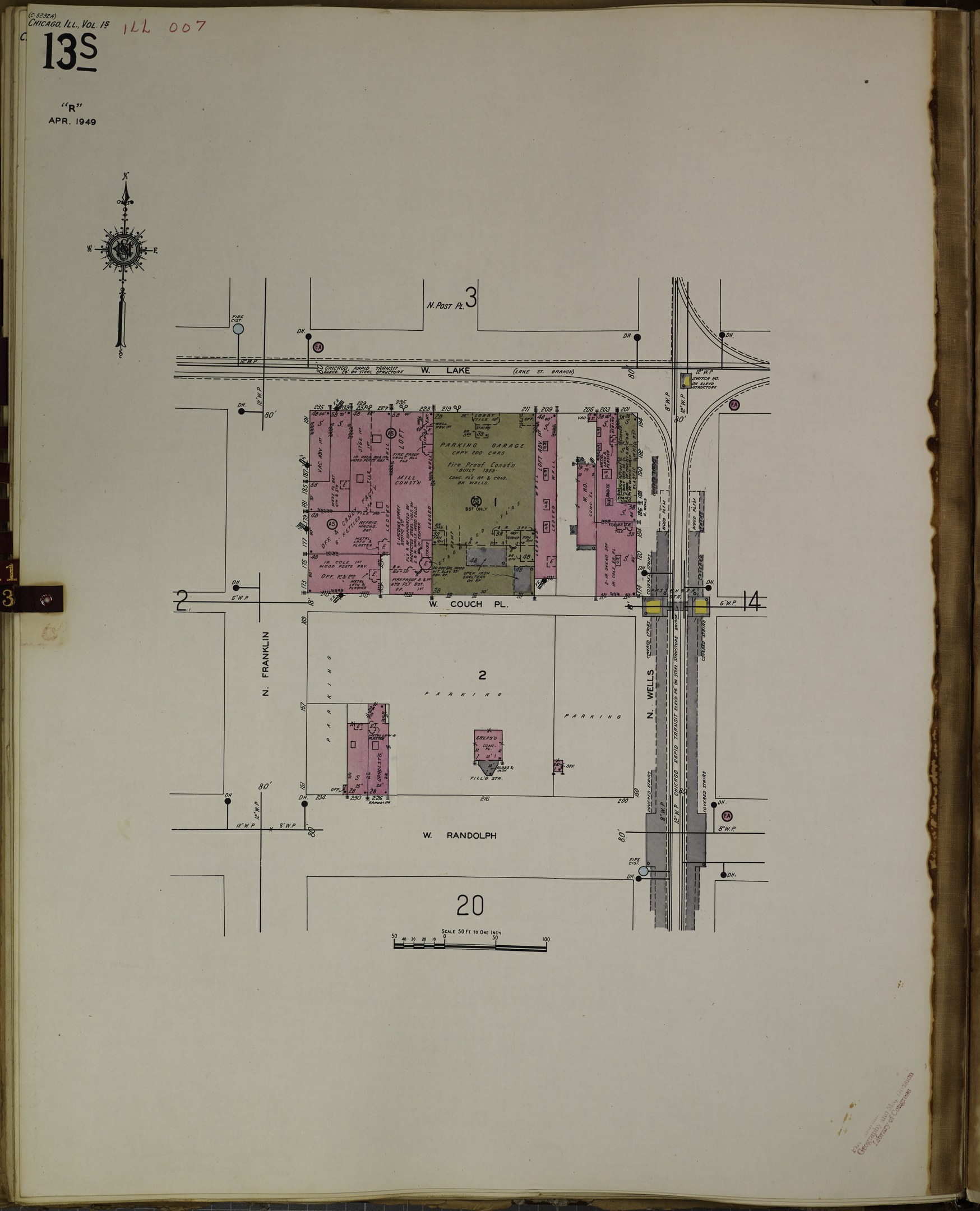 Offenes Buch mit detaillierter Stadtkarten-Illustration auf seinen Seiten, begleitet von Text und Plänen.
