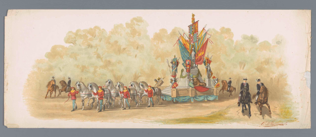 Ein Bild eines Karnevalsumzugs mit Menschen in bunten Kostümen auf Pferden vor einem geschmückten Schwimmwagen, unter einem klaren blauen Himmel mit Bäumen im Hintergrund.