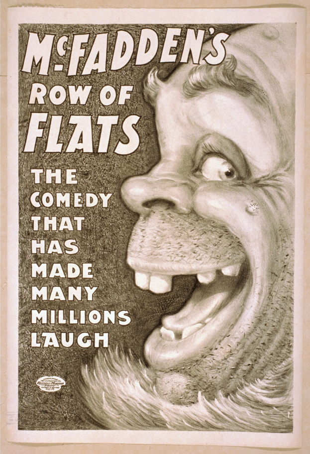 Plakat einer Person mit wilden Haaren, weiten Augen und einem breiten Grinsen, eingerahmt von einem hellgelben Hintergrund, mit dem Text "McFadden's Row of Flats: The Comedy That Has Made Many Millions Laugh" quer über das Bild.
