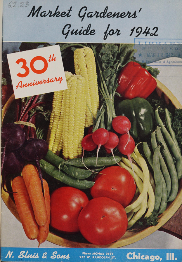 Ein Buch mit dem Titel "Marktgärtner-Führer für 1942" mit einem Cover, das Tomaten, Karotten, Mais und andere Gemüse zeigt.